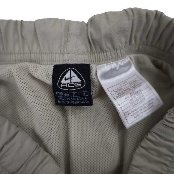 Vintage Y2k Nike ACG Adventure Shorts - Picture 5 of 9